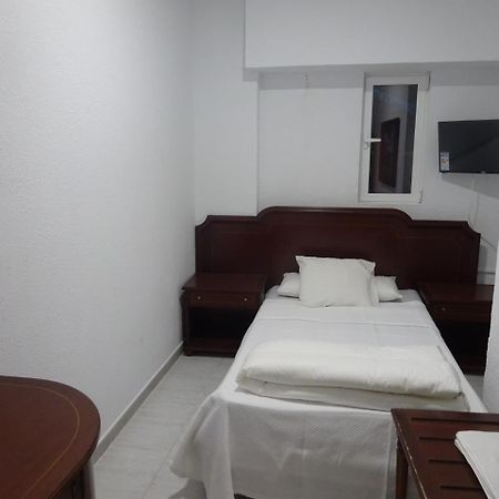Hostal Lavapies Madrid Buitenkant foto