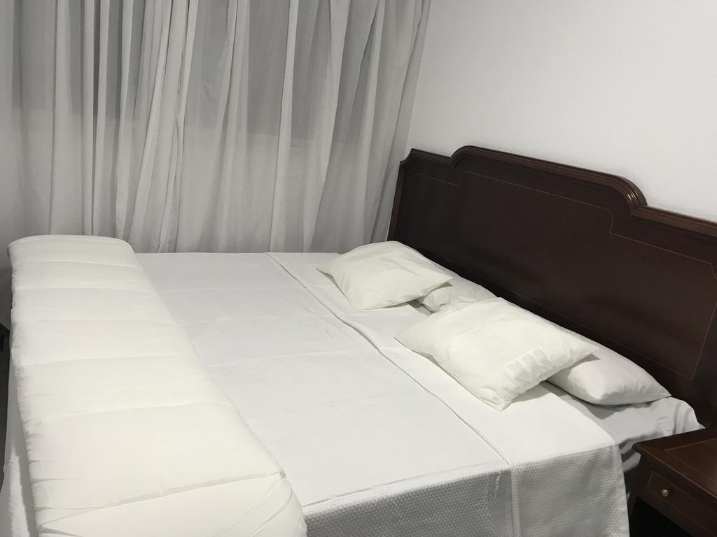 Hostal Lavapies Madrid Buitenkant foto
