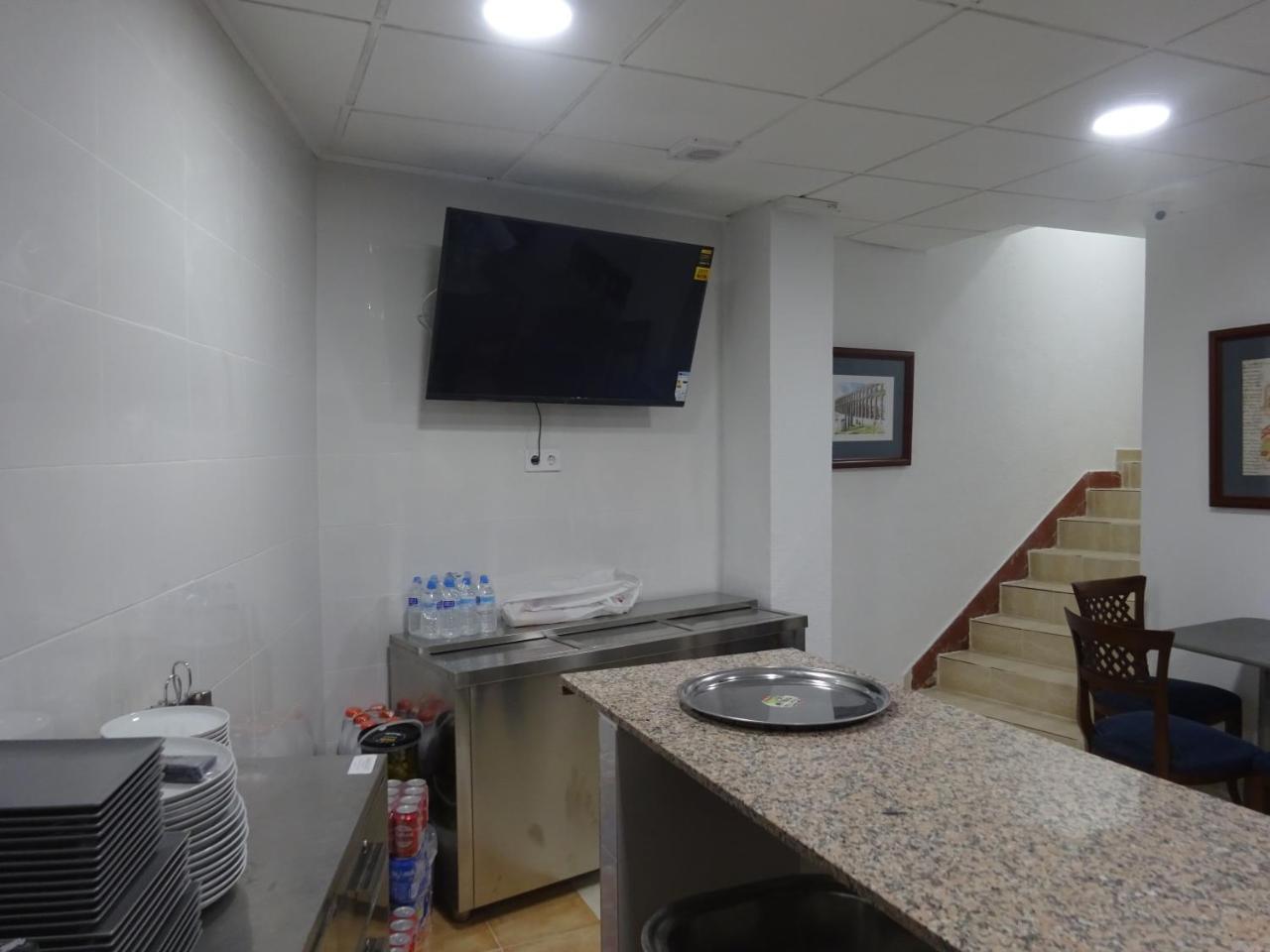 Hostal Lavapies Madrid Buitenkant foto